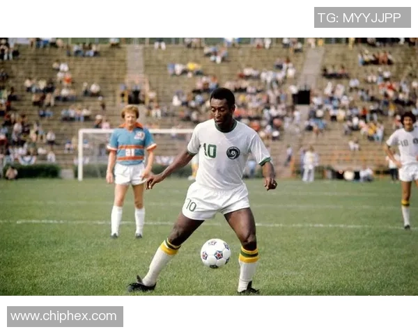 贝利：足球传奇的巅峰之路与永恒影响力探讨